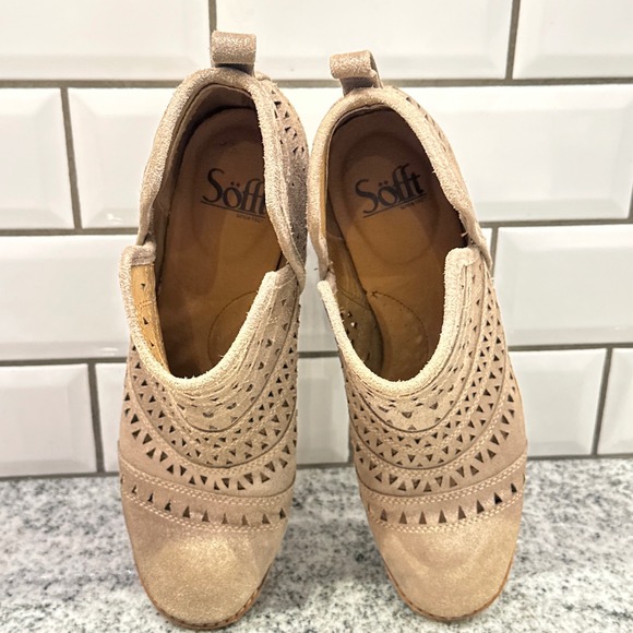 Söfft Women's Taupe Laser Cut Out Leather Wedge Heel Ankle Booties 8M Western - Picture 8 of 8